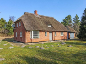 Holiday Home Thoren - 2km from the sea by Interhome
